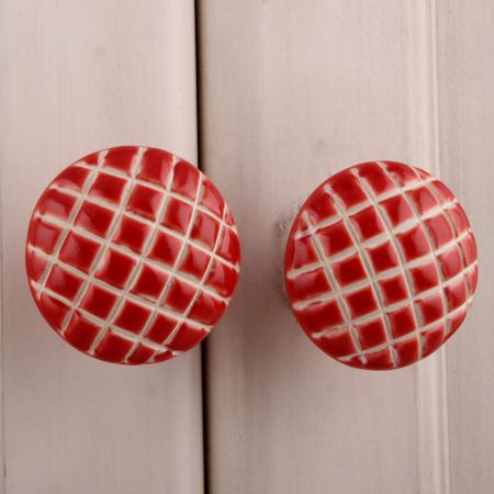 Red Etched Stripe Flat Knob